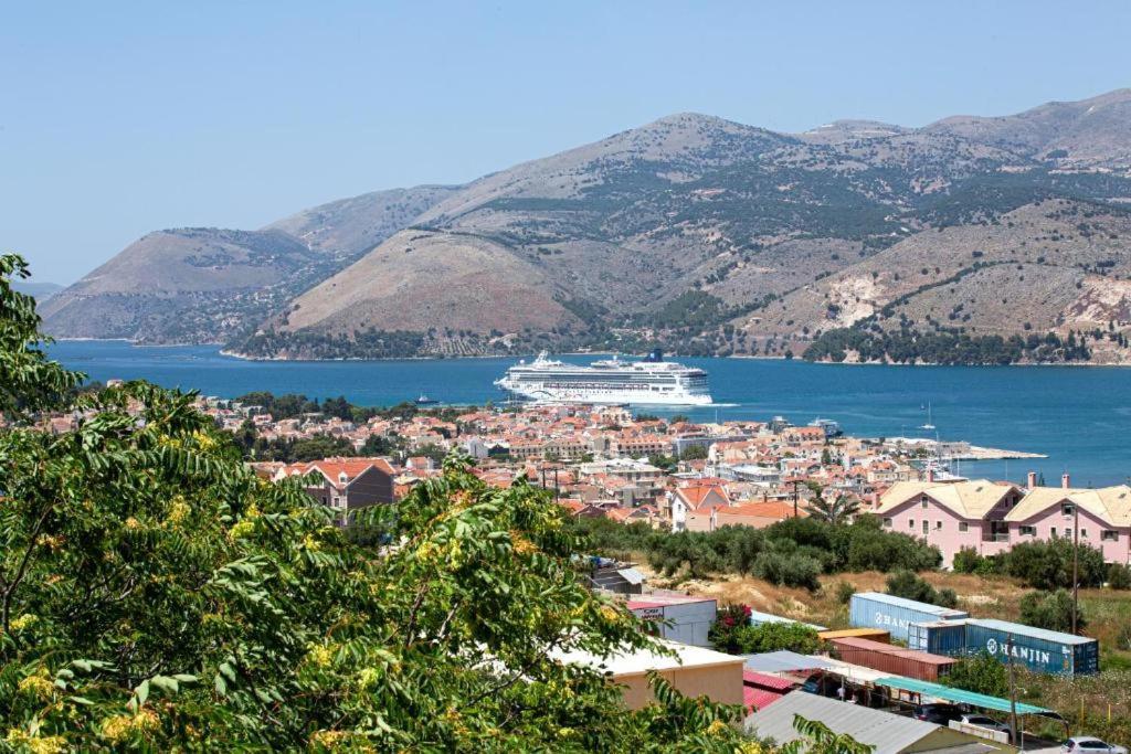 Antigone Apartments Argostoli Eksteriør billede
