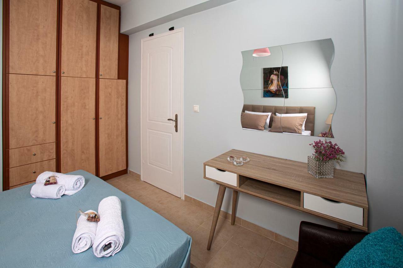 Antigone Apartments Argostoli Eksteriør billede