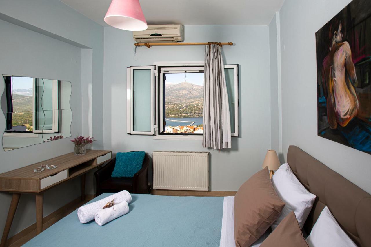 Antigone Apartments Argostoli Eksteriør billede